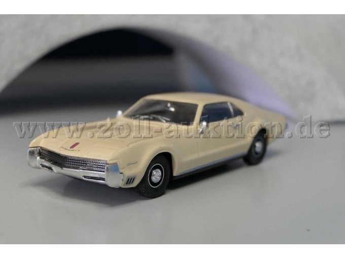 1966 Oldsmobile Toronado Ansicht von vorne