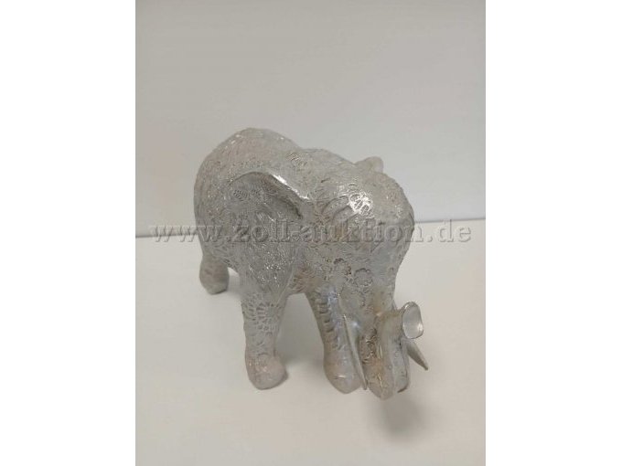 Elefant aus Polyresin