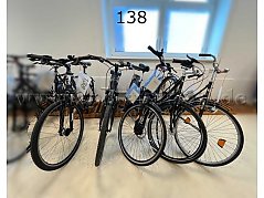 Übersicht Konvolut (von links nach rechts): KTM, Riverside, Hitway, Wanderer und Torpedo