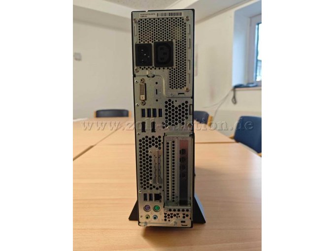 Celsius J580 von hinten