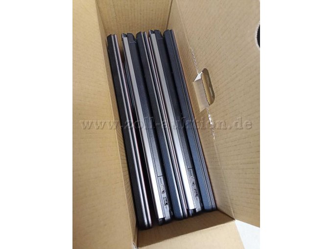 Die 5 Notebooks in einem Karton