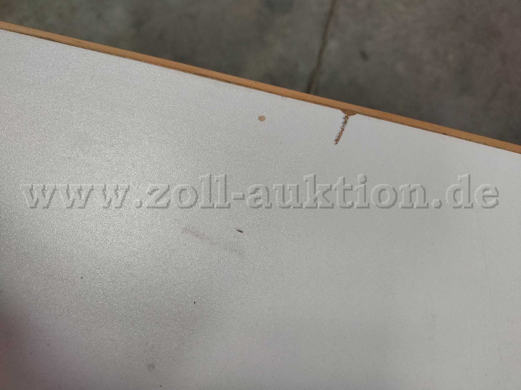 Kratzer auf der Tischplatte