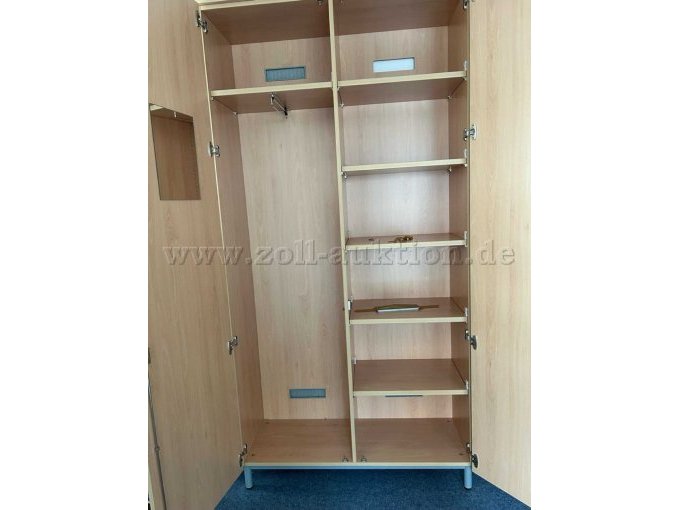Beispielbild Kleiderschrank - Innenansicht
