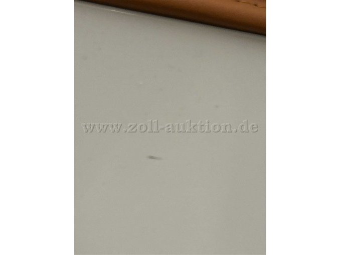 Kratzer an Kunststoffschale Rückenlehne