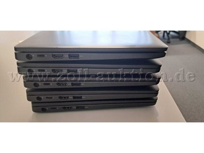 Dell Latitude 5300 von der linken Seite