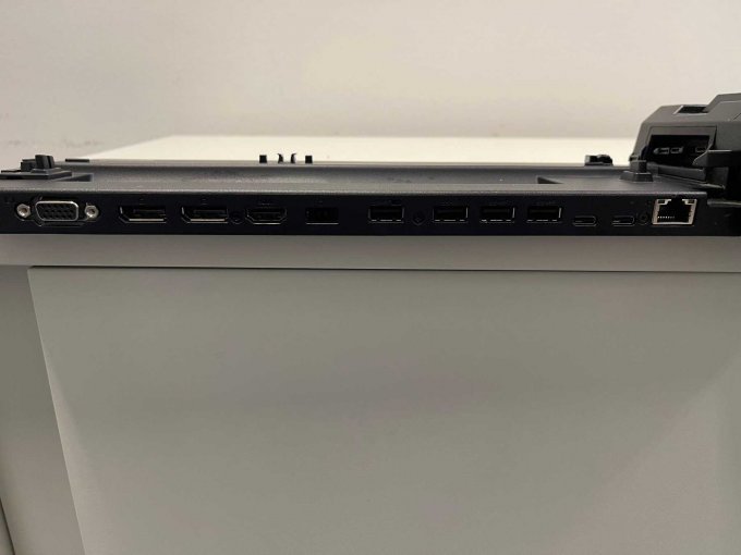 5 Lenovo ThinkPad T590 – 15,6 Zoll (39,6 cm) – inklusive Dockingstation – foto 7 – kavel bij Zoll-Auktion, Berlin