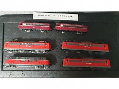 5 Loks und 1 Wagon