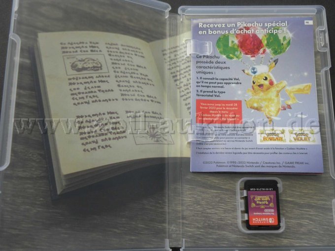 Nintendo Switch Spielkarte Pokemon Purpur in geöffneter Verkaufsverpackung
