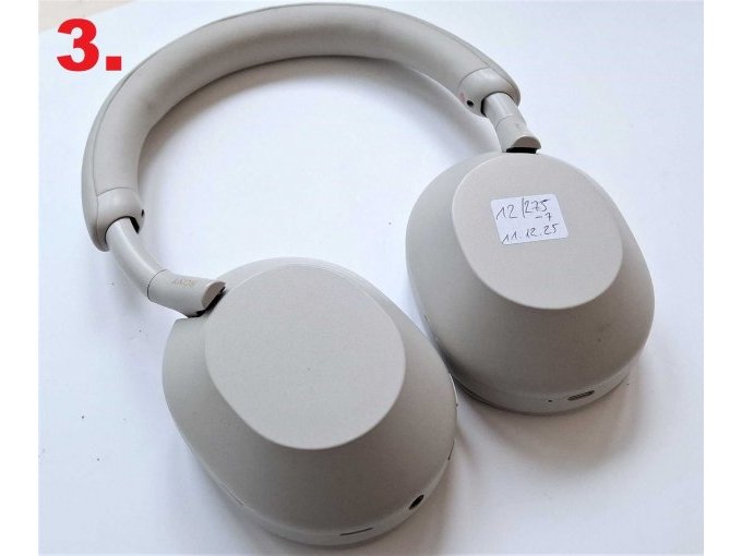3. Sony, WH-1000XM5