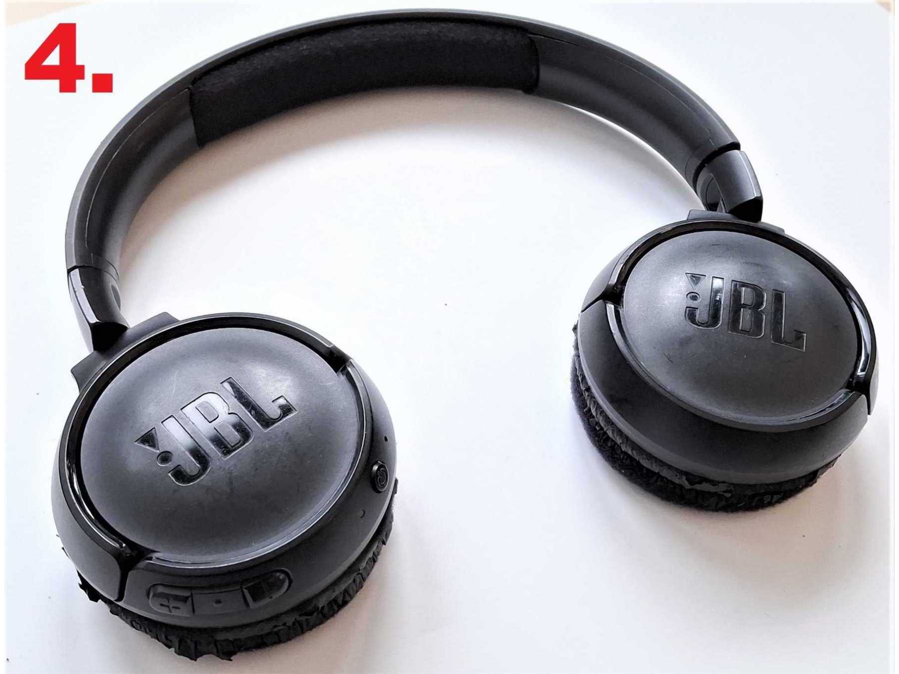 4. JBL TUNE500BT
