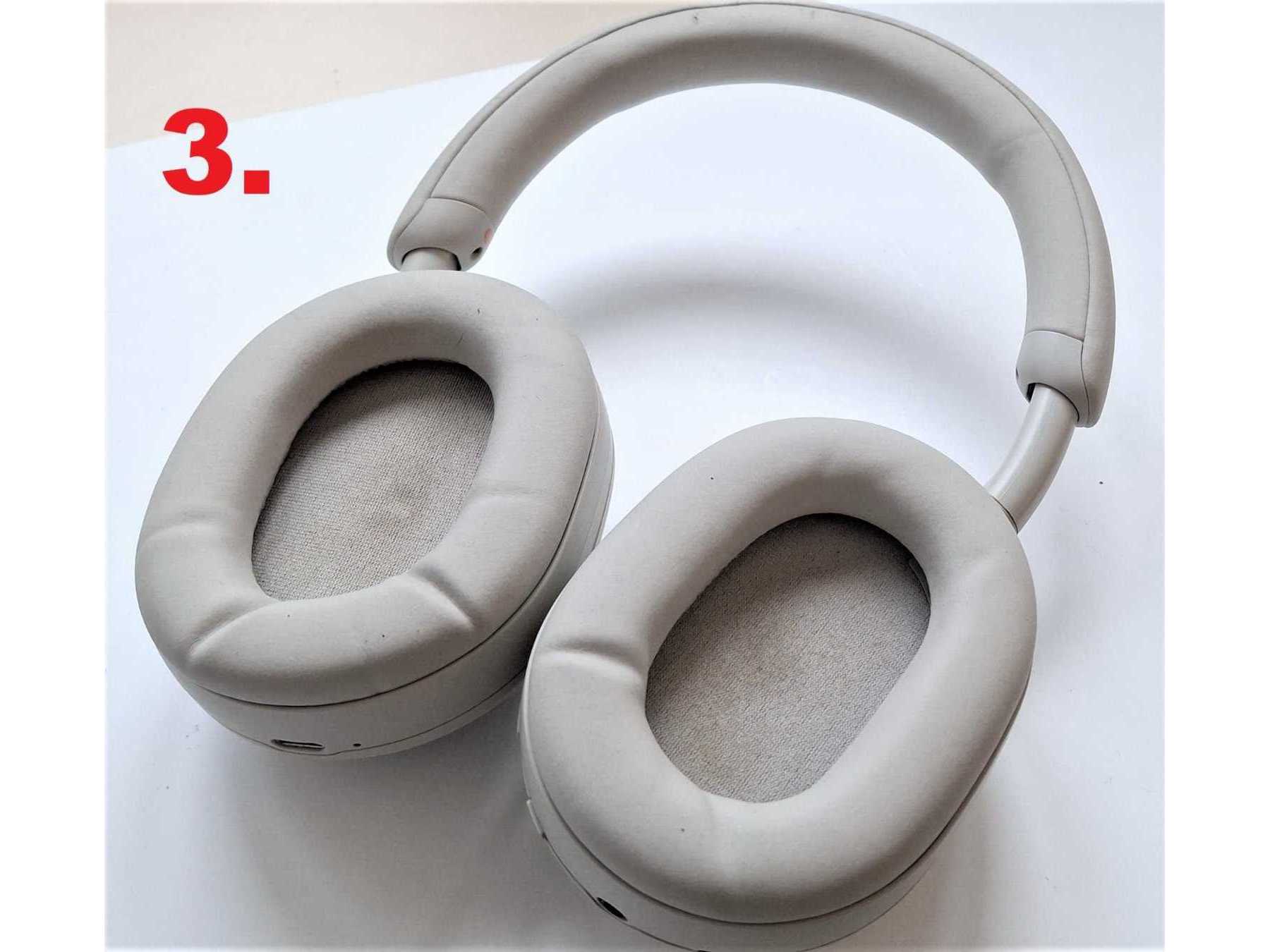 3. Sony, WH-1000XM5