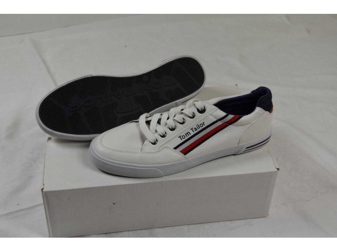 1 Paar weiße Schuhe „Tom Tailor“ Gr. 45