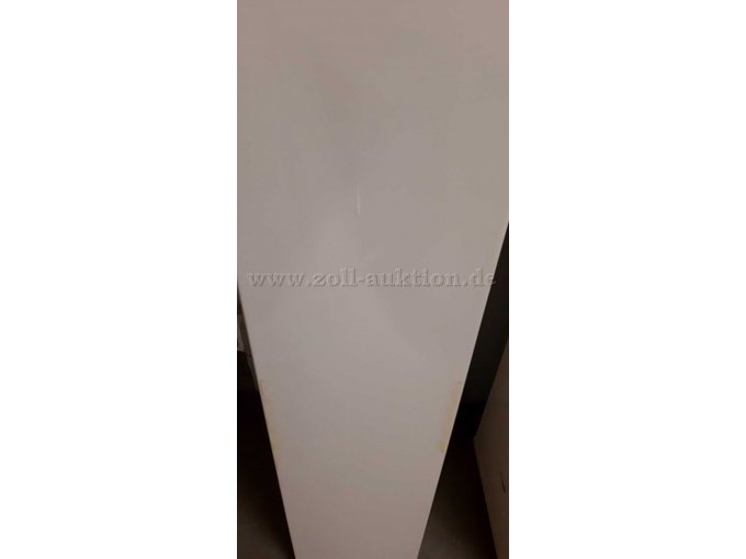 Detailansicht Wandfarbenrückstände (weiß), Verschmutzung