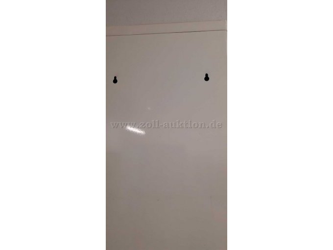 Detailansicht Anbringungslöcher Rückseite