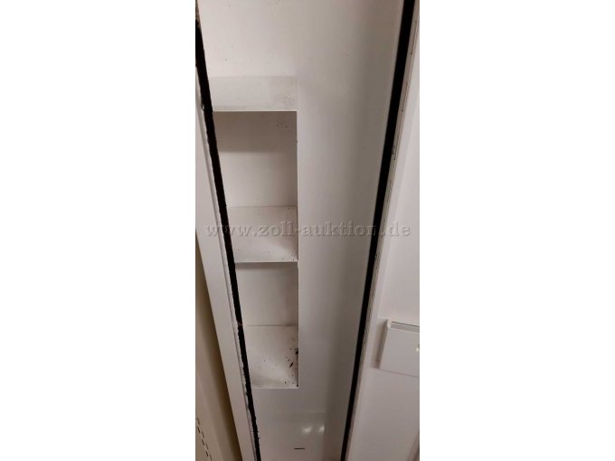 Detailansicht Verschmutzung und poröser Gummi - innen