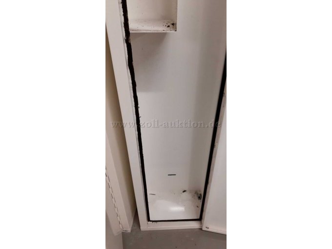 Detailansicht Verschmutzung und poröser Gummi - innen