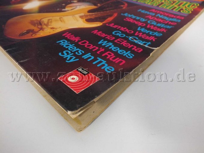 Aufnahme Beschädigung am Cover zur LP Ricky King"Fantastic Guitar Hits"