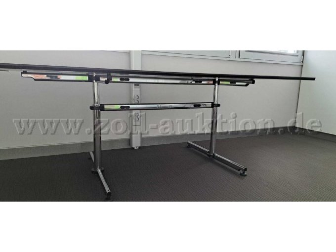 Säulen, Traversen und Ausleger verchromt