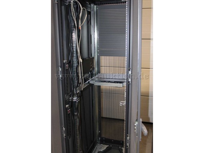 Schrank Ansicht von hinten