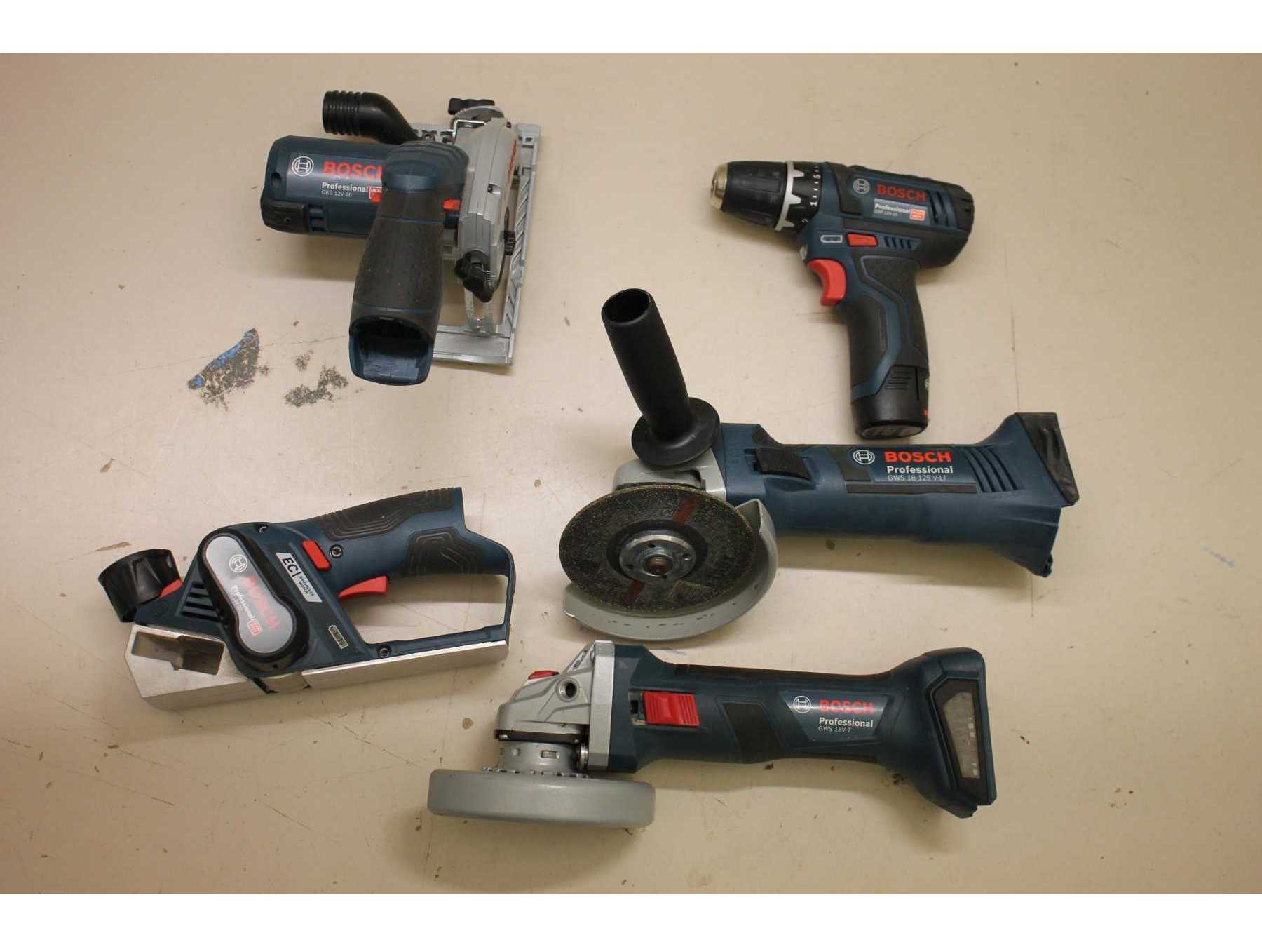 5 Werkzeugmaschinen „Bosch“ Professional