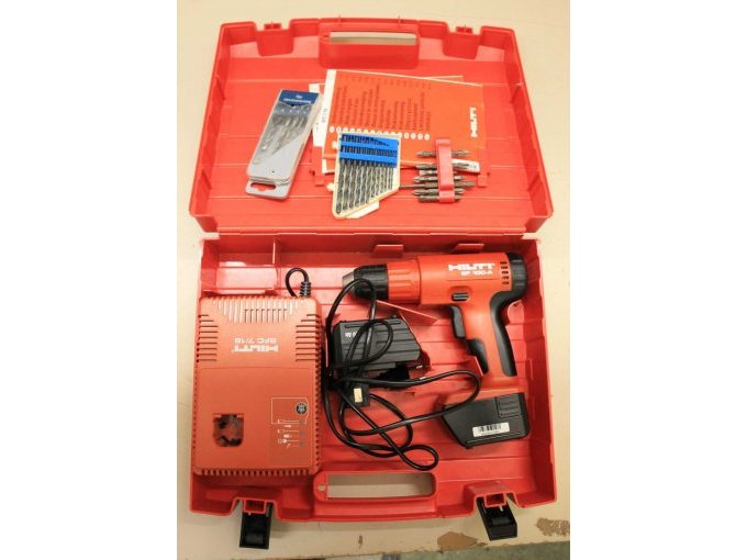 1 Akku-Schrauber „Hilti“ SF 100-A im Werkzeugkasten inkl. Akku & Ladegeät - neuwertig