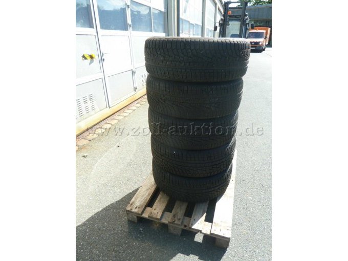 5 Winterreifen Hankook 255/65 R16 109H – kavel bij Zoll-Auktion, Nürnberg