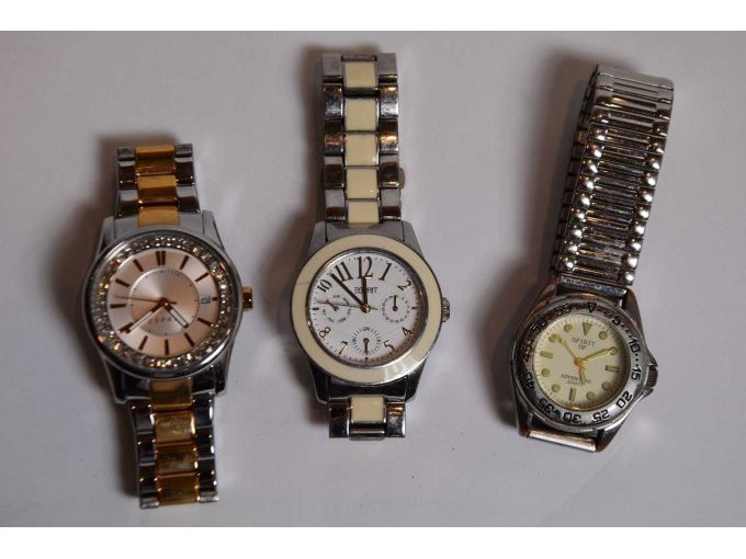3 Uhren der Marke „Esprit“