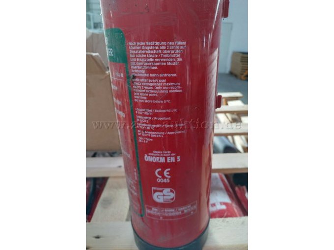 Angaben zum Löschmittel und CE-Kennzeichnung