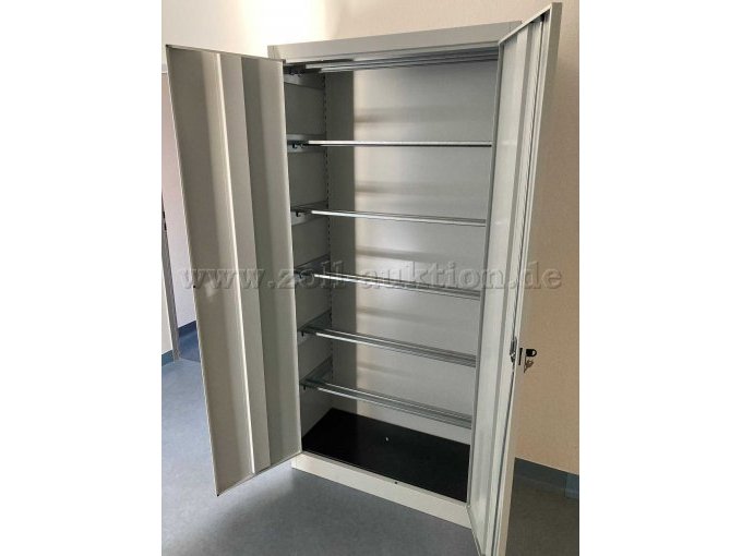 Aktenstahlschrank offen