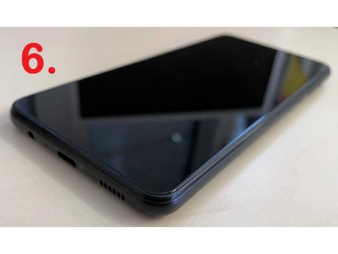 6. Samsung Galaxy A13 5G, Display
