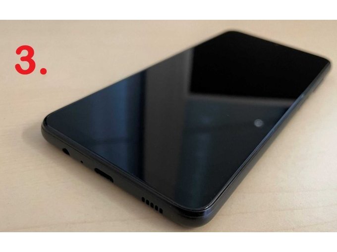 3. Samsung Galaxy A12, Display