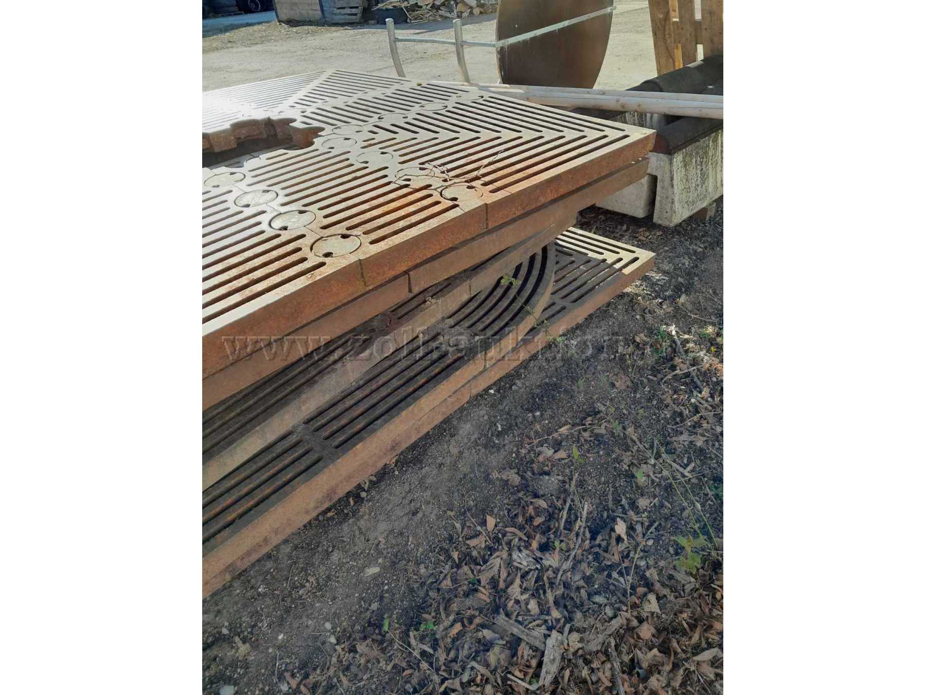 Ansicht von der Seite.
Hier ist auch der abgerundete gut zu sehen.