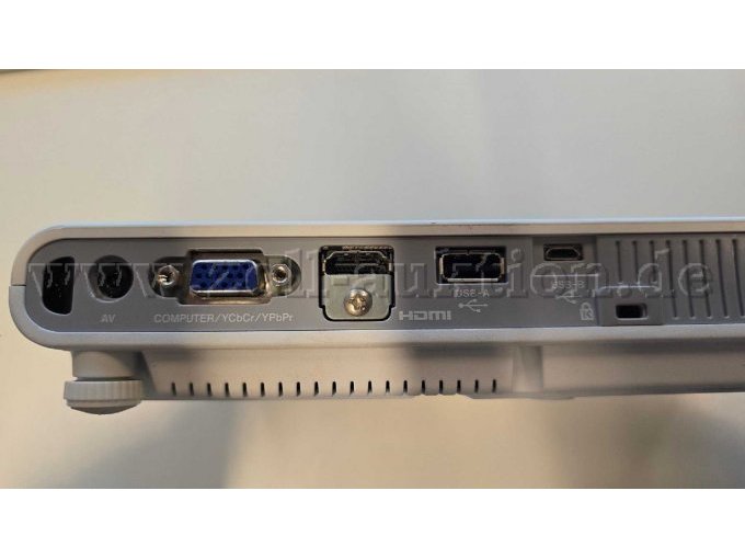 Anschlüsse (ähnlich denen vom XJ-A257)