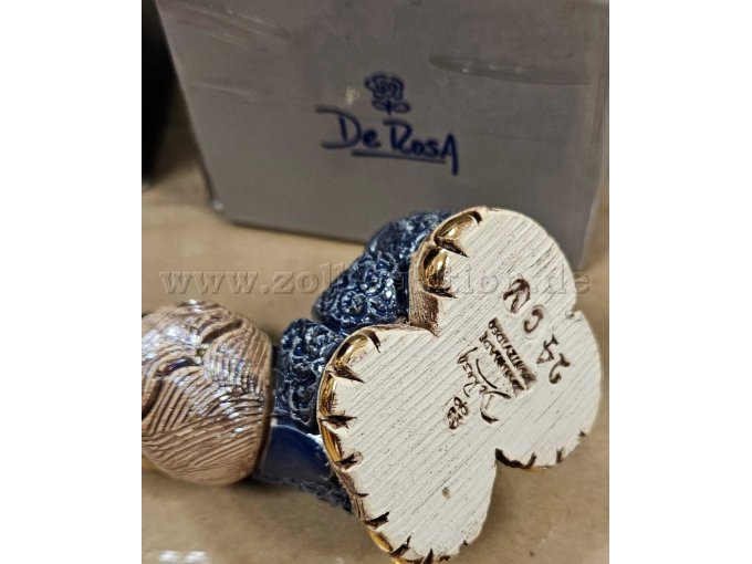 Unterseite mit Gravur