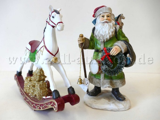 Ansicht Schaukelpferd und Weihnachtsmann