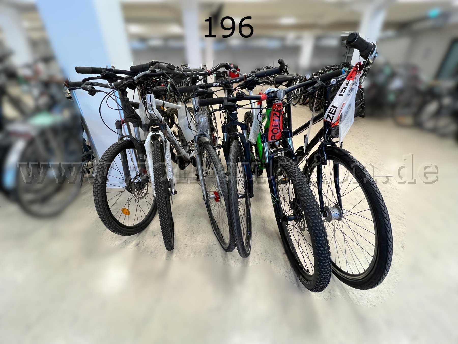 Übersicht Konvolut (von links nach rechts): Ghost, Carver, Hercules, Cube, Scott, unbekannte Marke