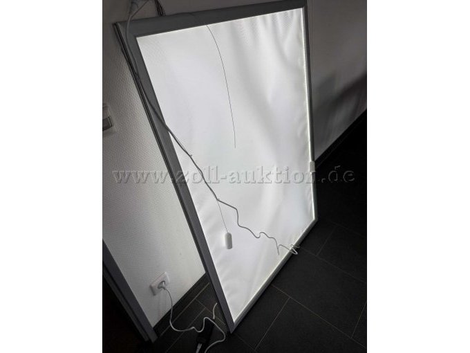 Seitenansicht beleuchtet