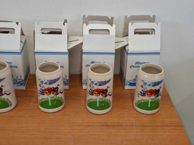6 Oktoberfest-pullen zonder tinnen deksel, jaarpullen uit 1990, fabrikant: Rastal – foto 3 – kavel bij Zoll-Auktion, München