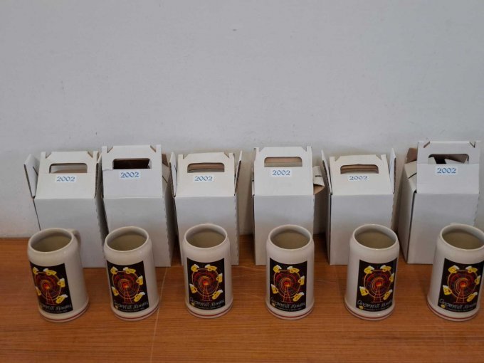 6 Oktoberfest-pullen zonder tinnen deksel, jaarpullen 2002, fabrikant: Rastal – foto 5 – kavel bij Zoll-Auktion, München