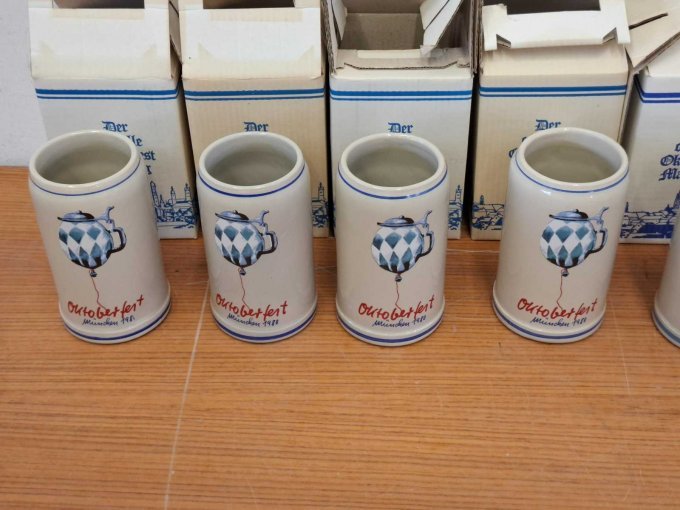 6 Oktoberfest-pullen zonder tinnen deksel, jaarpullen: 2 stuks uit 1979 en 4 stuks uit 1980 van Rastal – foto 2 – kavel bij Zoll-Auktion, München