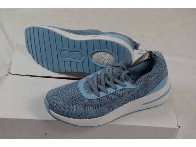 1 Paar hellblaue Schuhe „UP2 Fashion“ Gr. 39