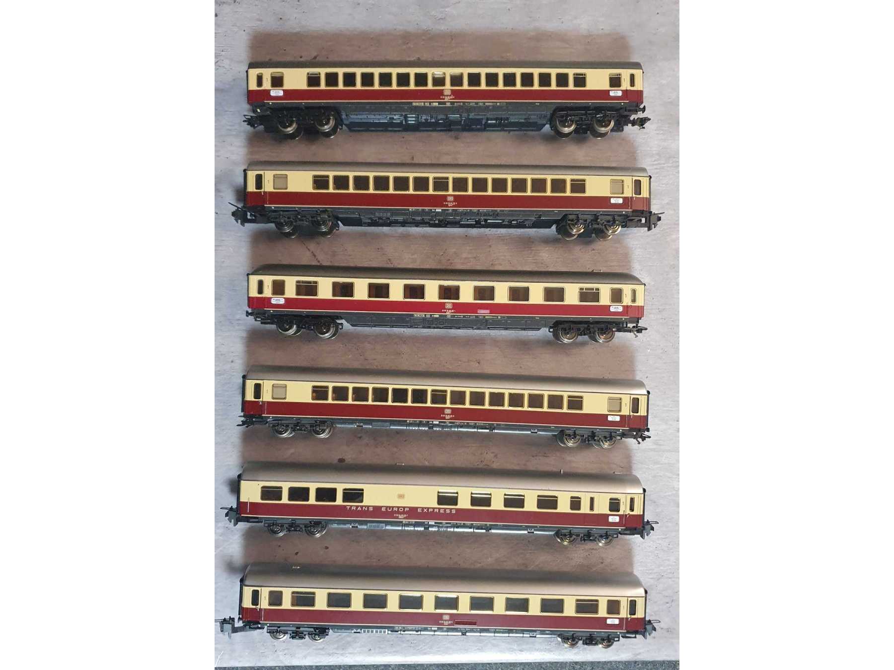 6 Personenwaggons für Ho Spur