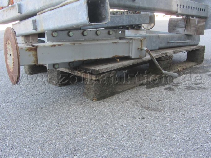 Stützfuß mit Getriebe, Ansicht von unten