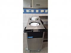 Tellerwagen unbeheizt (diese Teller gehören nicht zur Auktion)