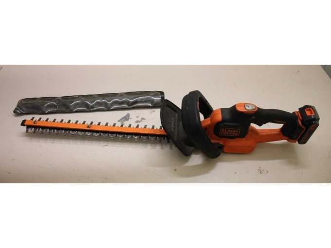 1 Akku-Heckenschere „Black & Decker“ BDHT18PC