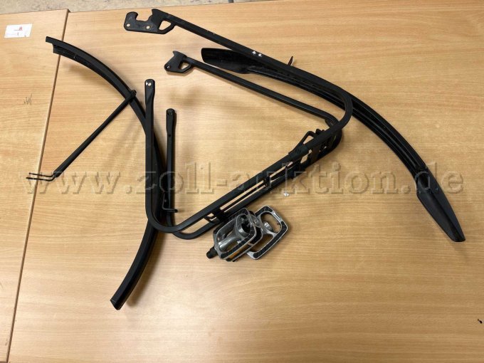 6 teiliger Fahrradposten (drei zerlegte Räder, ein Rahmen, 2 Sattel) – foto 6 – kavel bij Zoll-Auktion, Hamburg