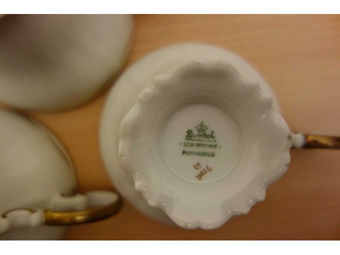 Unterseite Tasse mit Aufdruck