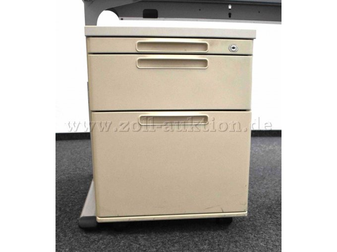 Container mit Hängerahmen