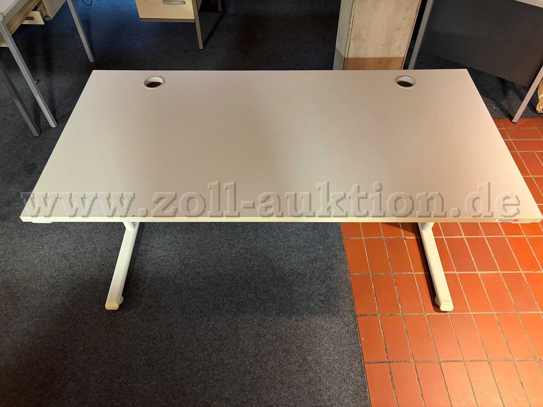 mechanisch höhenverstellbarer Tisch