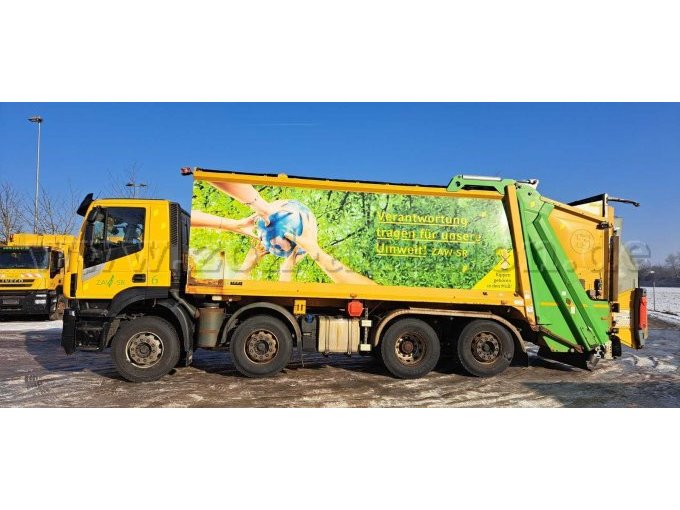 Seitenansicht-links SR-Z835